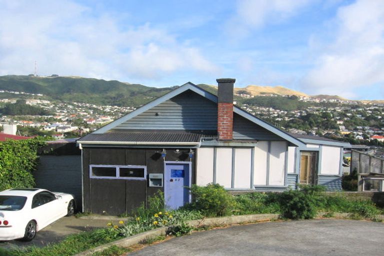 Photo of property in 42 Sheridan Terrace, Johnsonville, Wellington, 6037