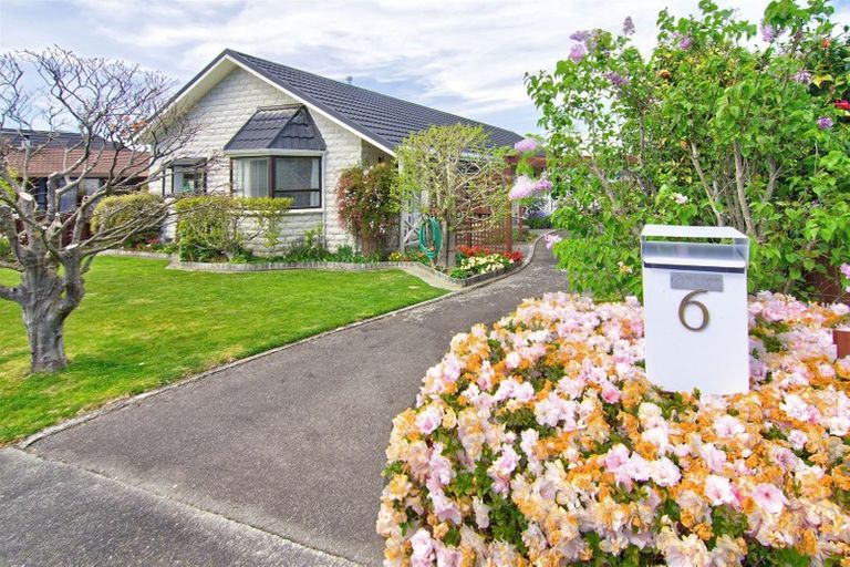 Photo of property in 6 Rewa Place, Lansdowne, Masterton, 5810