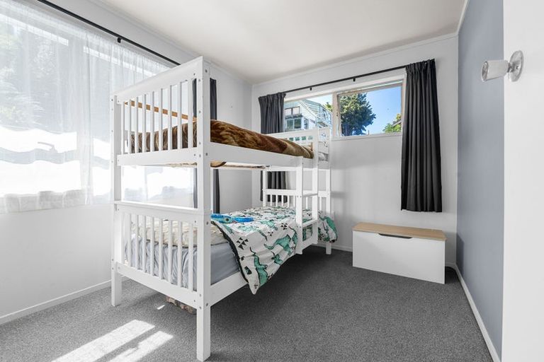 Photo of property in 16 Rothesay Place, Dinsdale, Hamilton, 3204