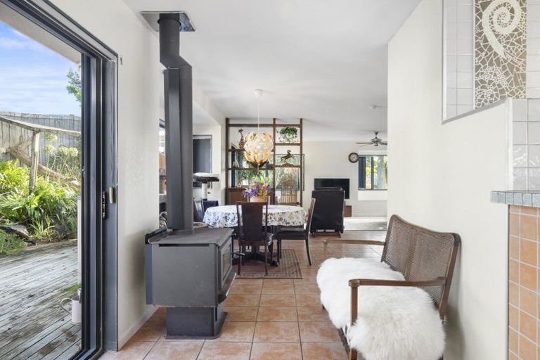 Photo of property in 10 Jenny Lane, Waiuku, 2123