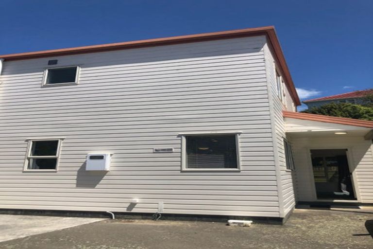 Photo of property in 106b Moorefield Road, Johnsonville, Wellington, 6037