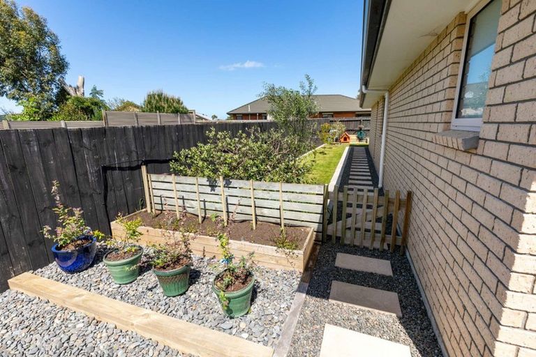 Photo of property in 18 Poynter Place, Tawhero, Whanganui, 4501