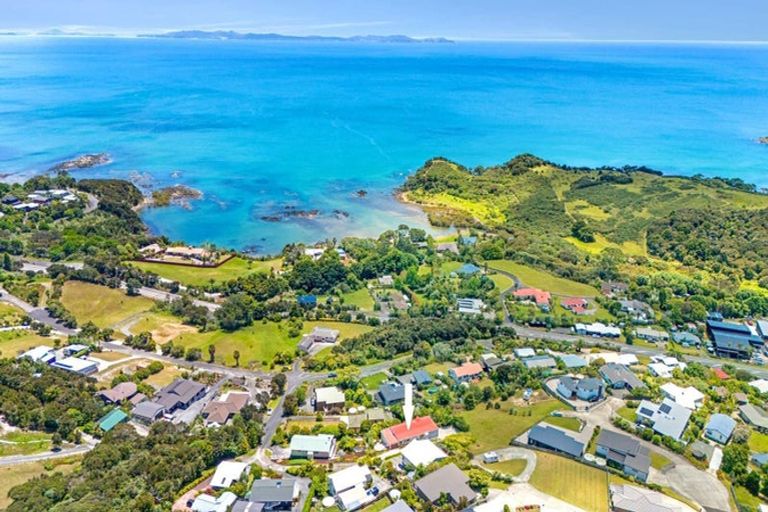 Photo of property in 24 Bay View Road, Cable Bay, 0420