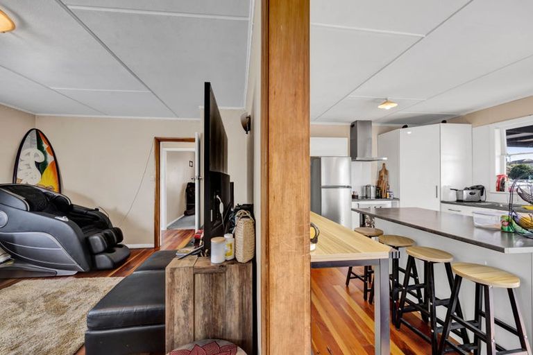 Photo of property in 8 Pacey Avenue, Hawera, 4610