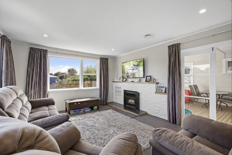 Photo of property in 4 Greenock Place, Awapuni, Palmerston North, 4412