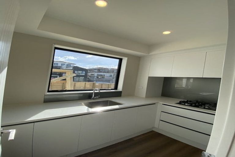 Photo of property in 5 Bendridge Street, Flat Bush, Auckland, 2019