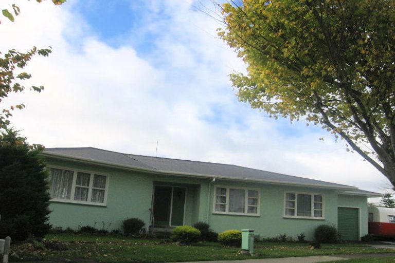 Photo of property in 73 Birmingham Street, Takaro, Palmerston North, 4412