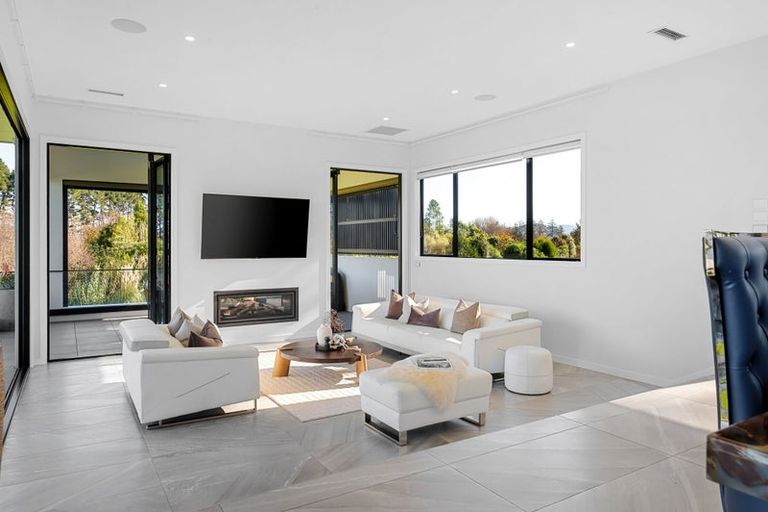 Photo of property in 2221 River Road, Horsham Downs, Hamilton, 3281