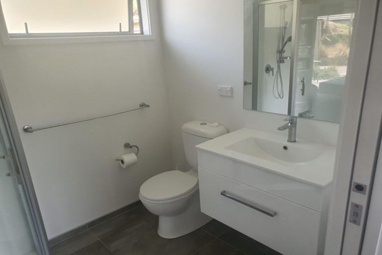 Photo of property in 17a Heta Road, Highlands Park, New Plymouth, 4312