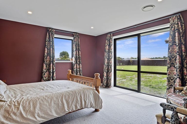 Photo of property in 60 Parsonage Road, Woodend, 7610