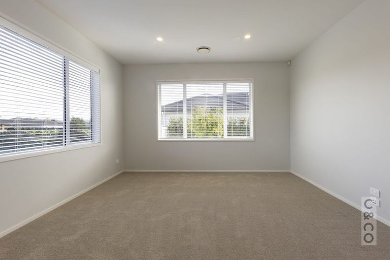 Photo of property in 41 Pohutukawa Parade, Riverhead, 0820