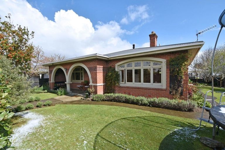 Photo of property in 16 Macmaster Street, Richmond, Invercargill, 9810