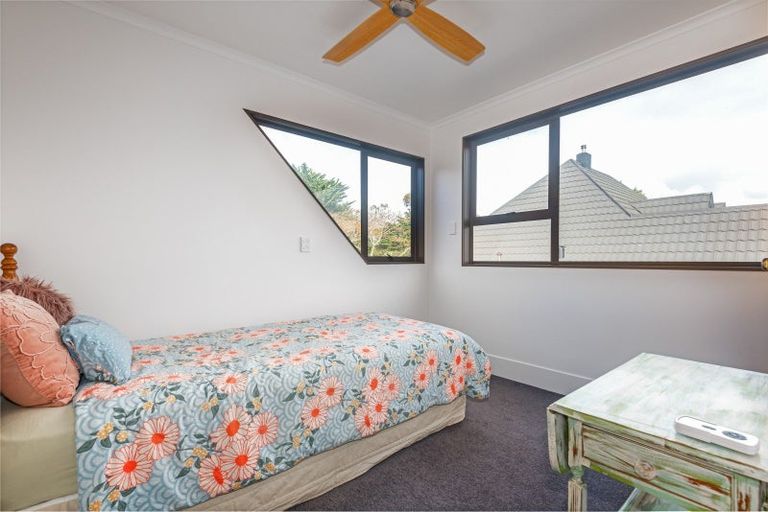 Photo of property in 79 Waterloo Crescent, Hokowhitu, Palmerston North, 4410