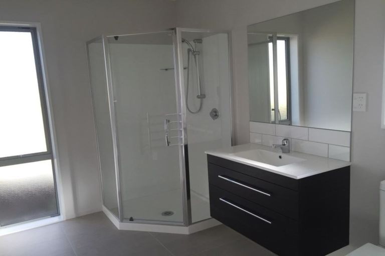 Photo of property in 3 Bradwell Crescent, Halswell, Christchurch, 8025