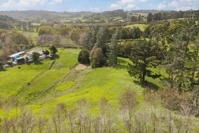Photo of property in 730 Horseshoe Bush Road, Waitoki, 0871