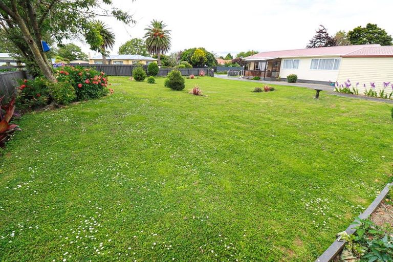 Photo of property in 69 Guy Street, Dannevirke, 4930