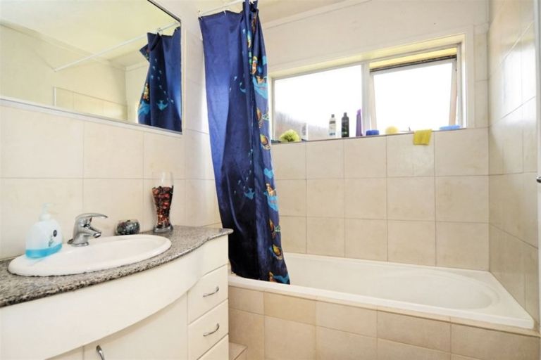 Photo of property in 3/41 Mason Street, New Lynn, Auckland, 0600