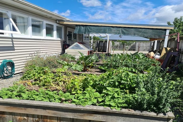 Photo of property in 59 Victoria Street, Carterton, 5713