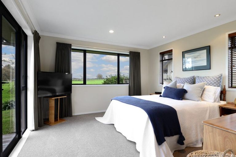 Photo of property in 12 Peninsula Point, Huntington, Hamilton, 3210