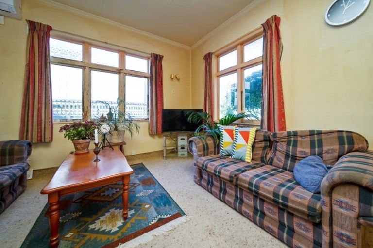 Photo of property in 278 Saint Aubyn Street, New Plymouth, 4310