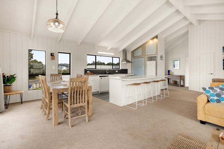 Photo of property in 81 Catherine Crescent, Whitianga, 3510
