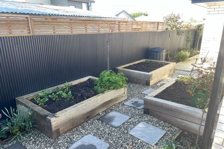 Photo of property in 56b Sawyers Arms Road, Northcote, Christchurch, 8052