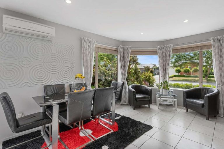Photo of property in 15 Mataroa Place, Parklands, Christchurch, 8083