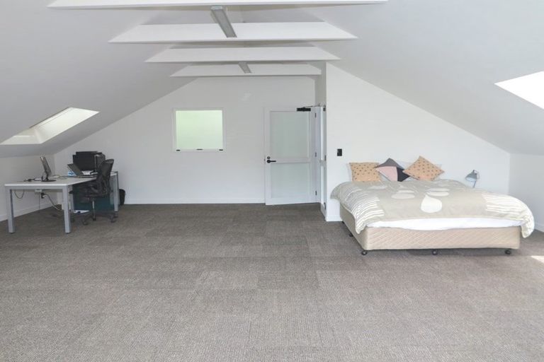 Photo of property in 51 Queen Street, Northcote Point, Auckland, 0627