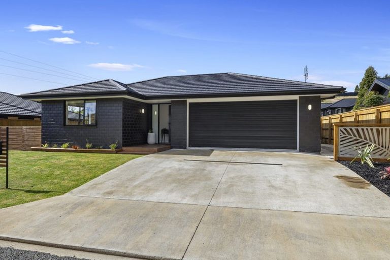 Photo of property in 5 Ruru Lane, Hurworth, New Plymouth, 4310