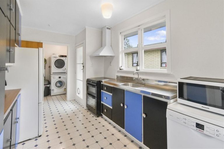 Photo of property in 13 Cargill Street, Papakura, 2110