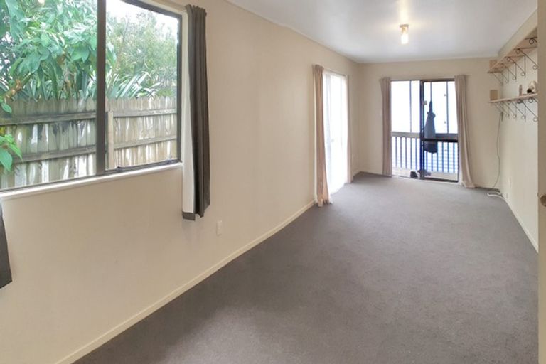 Photo of property in 179 Solar Road, Glen Eden, Auckland, 0602