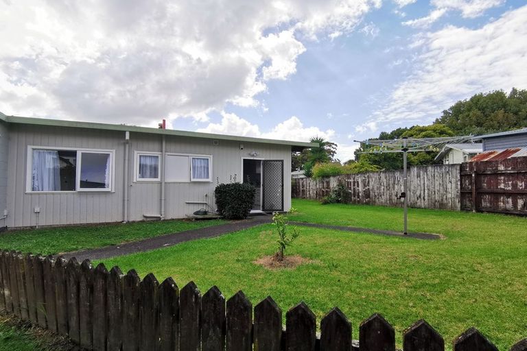 Photo of property in 3/39 Rathgar Road, Henderson, Auckland, 0610
