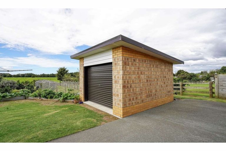 Photo of property in 26 Awhitu Road, Kerikeri, 0230