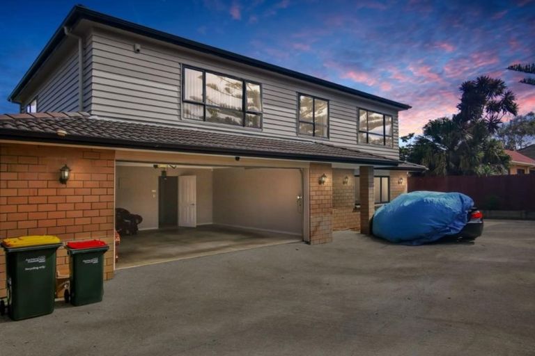 Photo of property in 18a Nicholson Avenue, Papatoetoe, Auckland, 2025