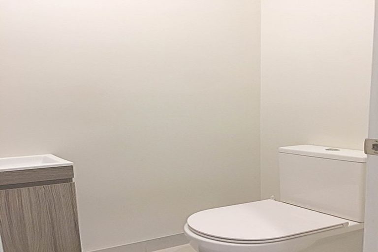 Photo of property in 8 Stile Place, Pukekohe, 2120