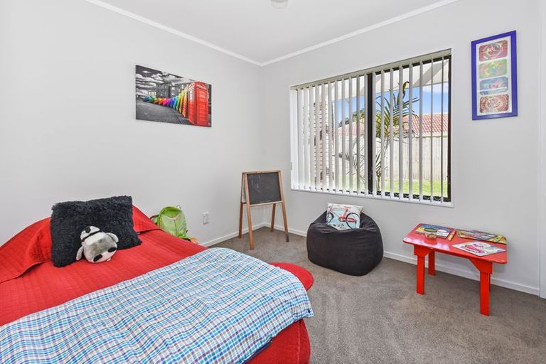 Photo of property in 8 Colt Place, Randwick Park, Auckland, 2105