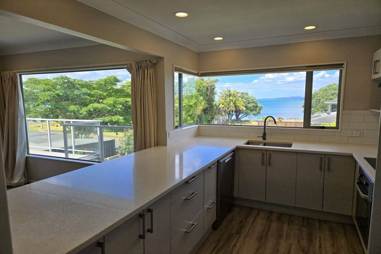 Photo of property in 8 Sunburst Avenue, Snells Beach, 0920