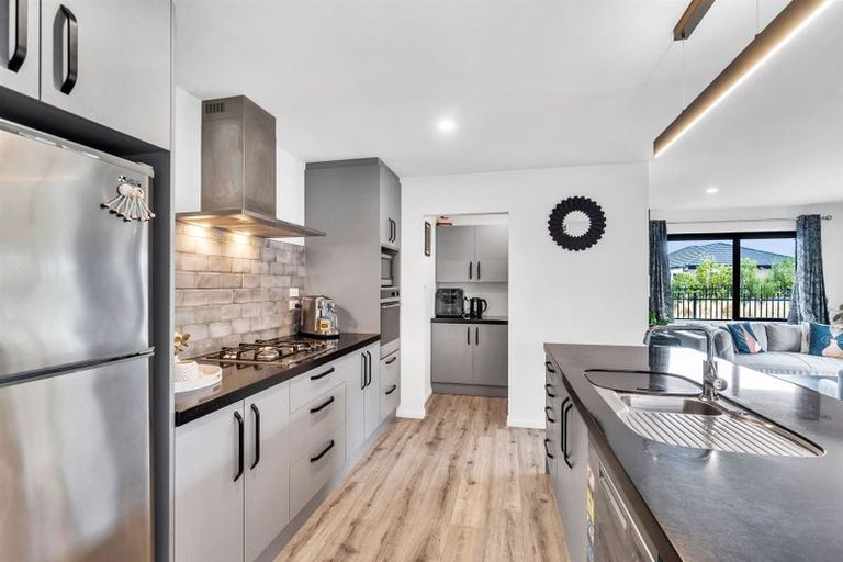 Photo of property in 23 Arabella Crescent, Yaldhurst, Christchurch, 8042