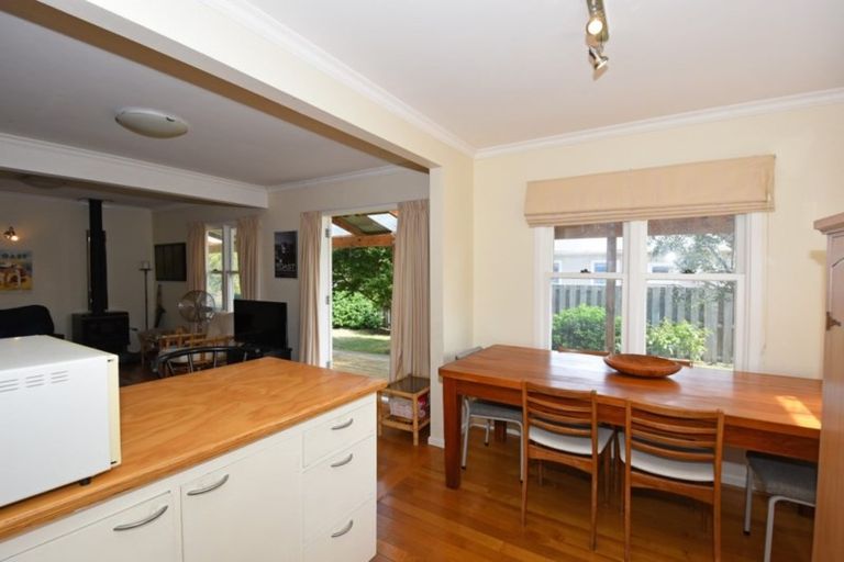 Photo of property in 5 Strasbourge Street, Martinborough, 5711