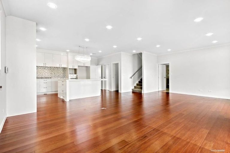 Photo of property in 21 Cranford Drive, Flat Bush, Auckland, 2019