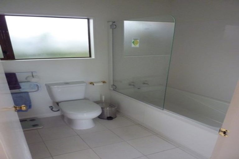 Photo of property in 28a Farm Road, Northland, Wellington, 6012