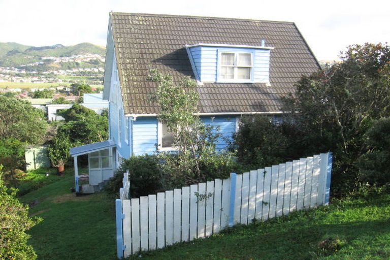 Photo of property in 46 Sheridan Terrace, Johnsonville, Wellington, 6037