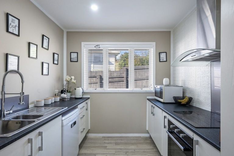 Photo of property in 31 Kawiu Road, Levin, 5510