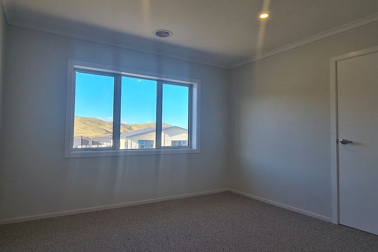 Photo of property in 47 Stockport Grove, Churton Park, Wellington, 6037