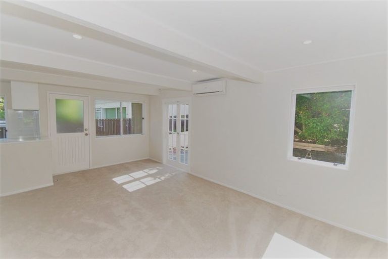 Photo of property in 2/32 Moana Avenue, Onehunga, Auckland, 1061