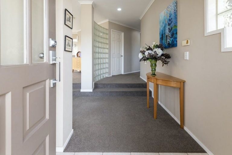Photo of property in 2/16 Woodgers Way, Somerville, Auckland, 2014