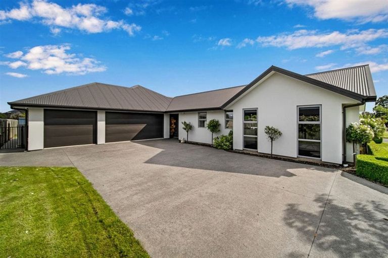 Photo of property in 73 Dynes Road, Rolleston, 7615