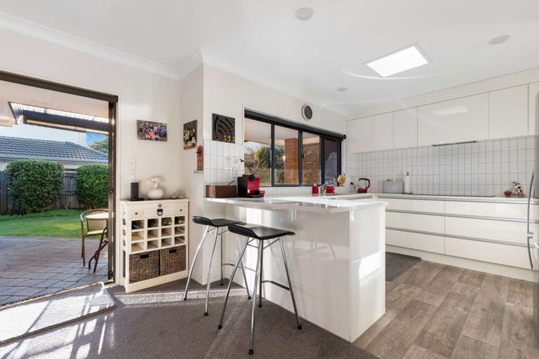 Photo of property in 53 Santa Monica Drive, Papamoa Beach, Papamoa, 3118