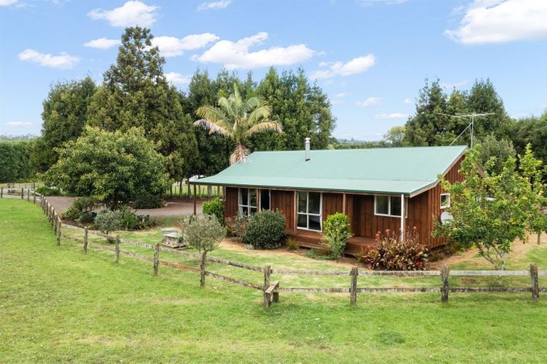 Photo of property in 15 Linnell Road, Poroti, Whangarei, 0179