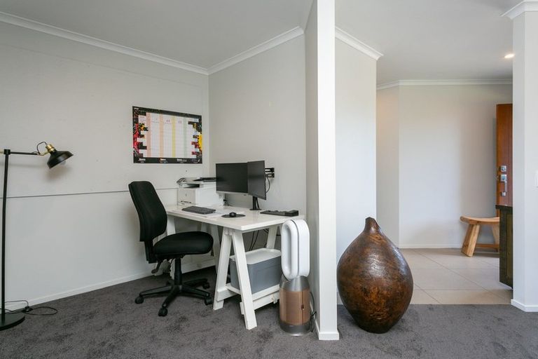 Photo of property in 8 Twin Willow Close, Cambridge, 3434